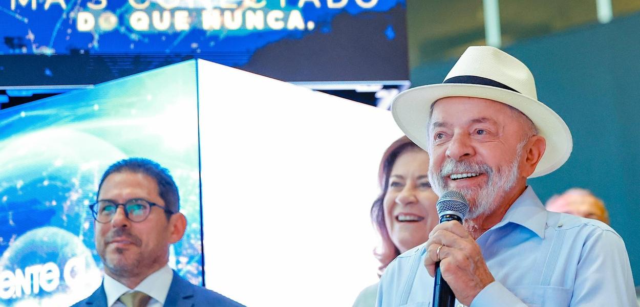 Lula diz que falou a Trump que "não quer guerra com ele, mas discutir fatos, provar que estamos certos" | Brasil 247
